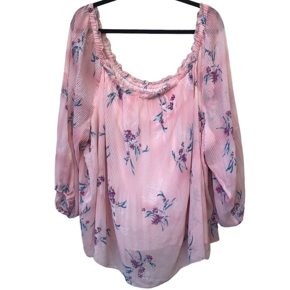 Lane Bryant Pink Pleated Floral Blouse size 26/28 - Picture 3 of 10